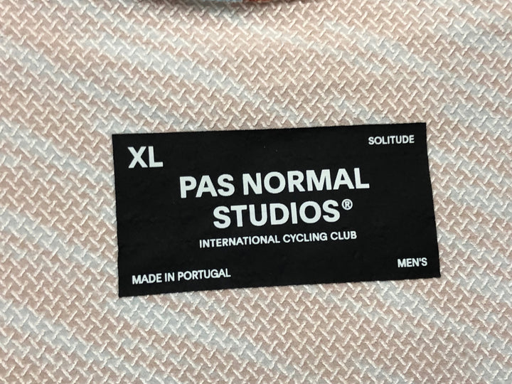 JV762 パスノーマルスタジオ PAS NORMAL STUDIOS SOLITUDE JERSEY 半袖サイクルジャージ 赤青 XL
