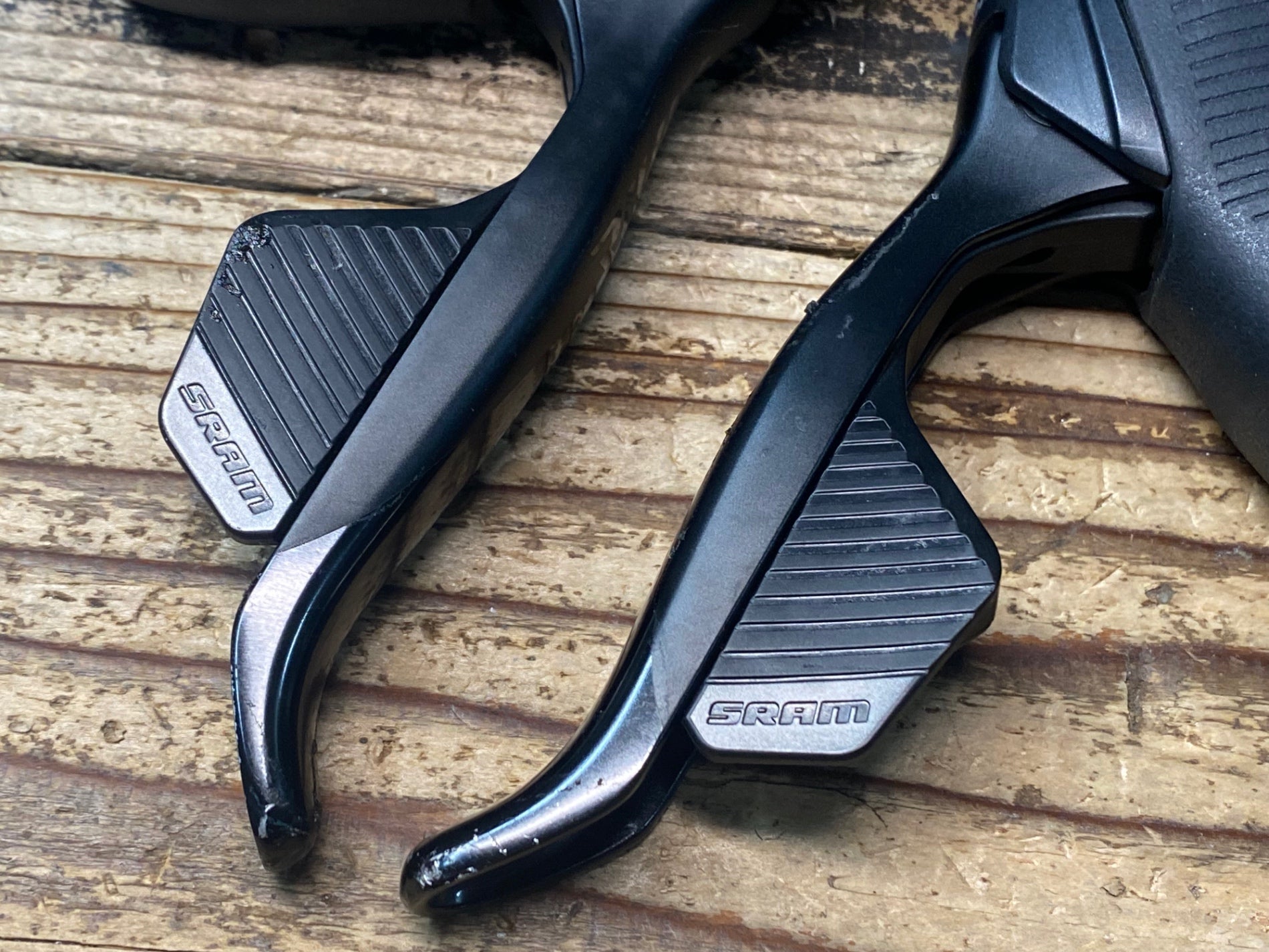 JJ902 スラム SRAM ライバル RIVAL eTap AXS ED-RIV-D1 HRD シフト