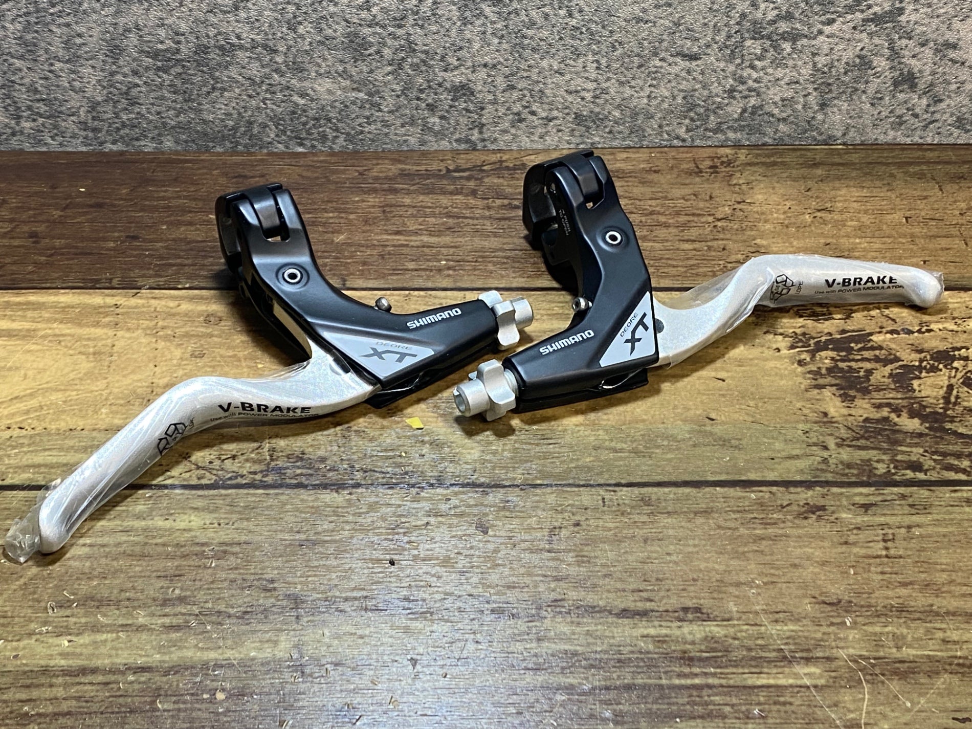 JN130 シマノ SHIMANO ディオーレ DEORE XT BL-T780-B ブレーキレバー