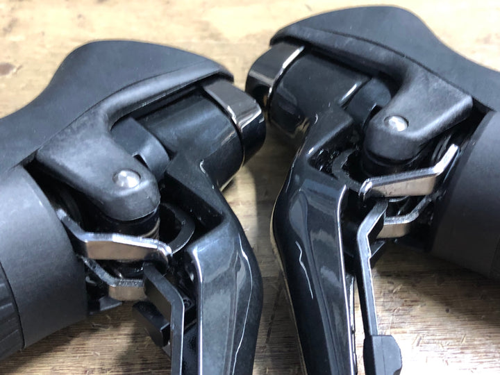KM332 シマノ SHIMANO アルテグラ ULTEGRA ST-R8000 STIレバー 左右セット 2x11S