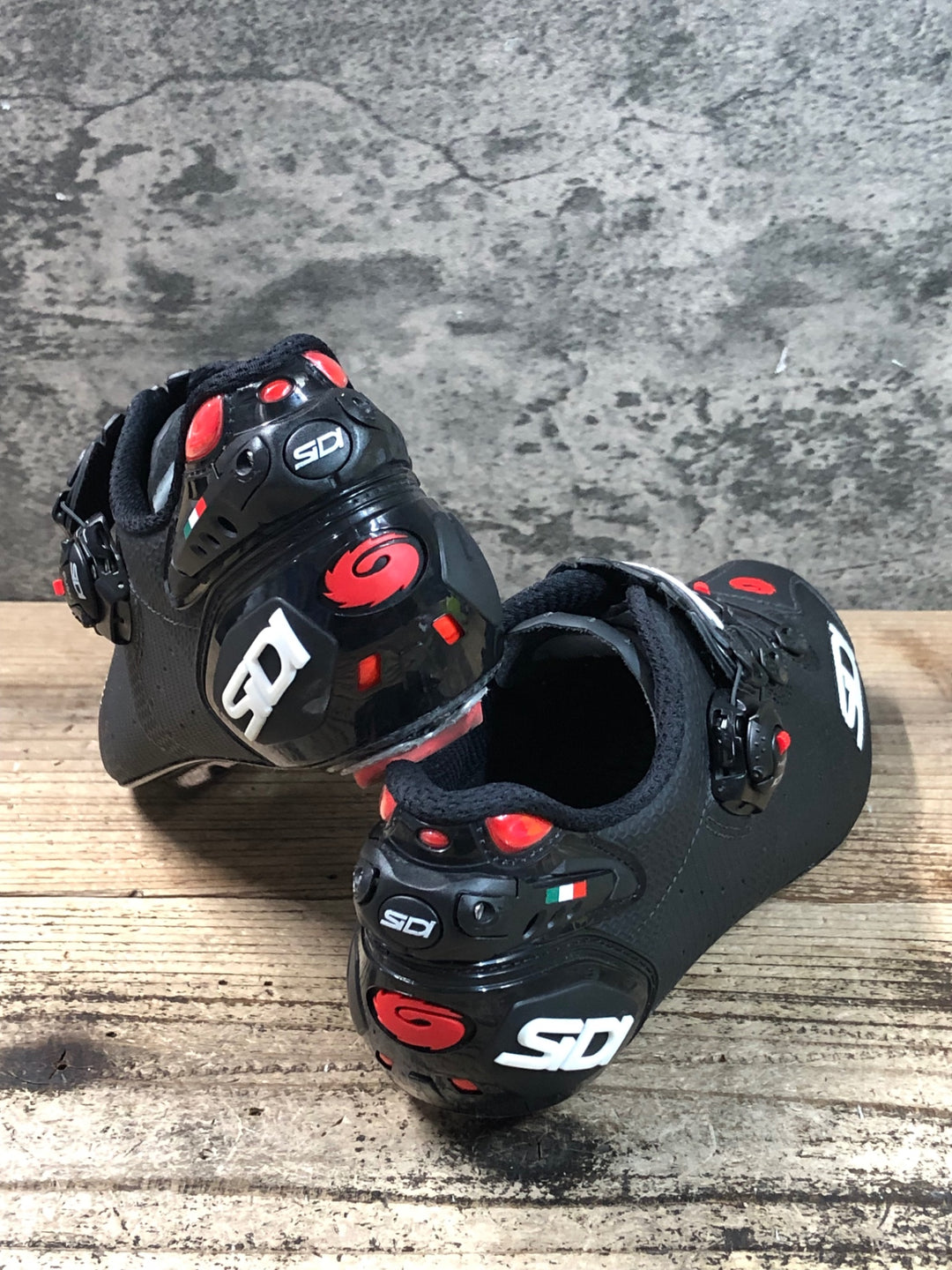 JU977 シディ SIDI WIRE 2 CARBON ビンディングシューズ 3穴 黒 EU43