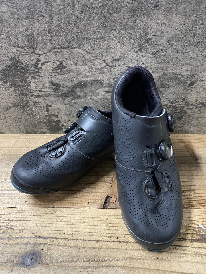 KB580 シマノ SHIMANO XC7 SHXC701M ビンディングシューズ 黒 EU41 2穴 汚れ
