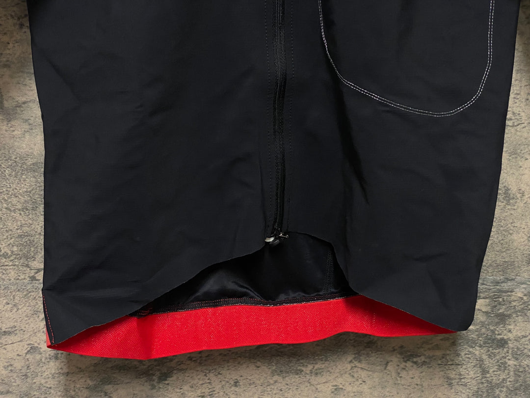 KP853 アソス ASSOS LIBERTY EQUIPE RS RAIN THERMO RACING DEVICE 半袖 黒 L BMC