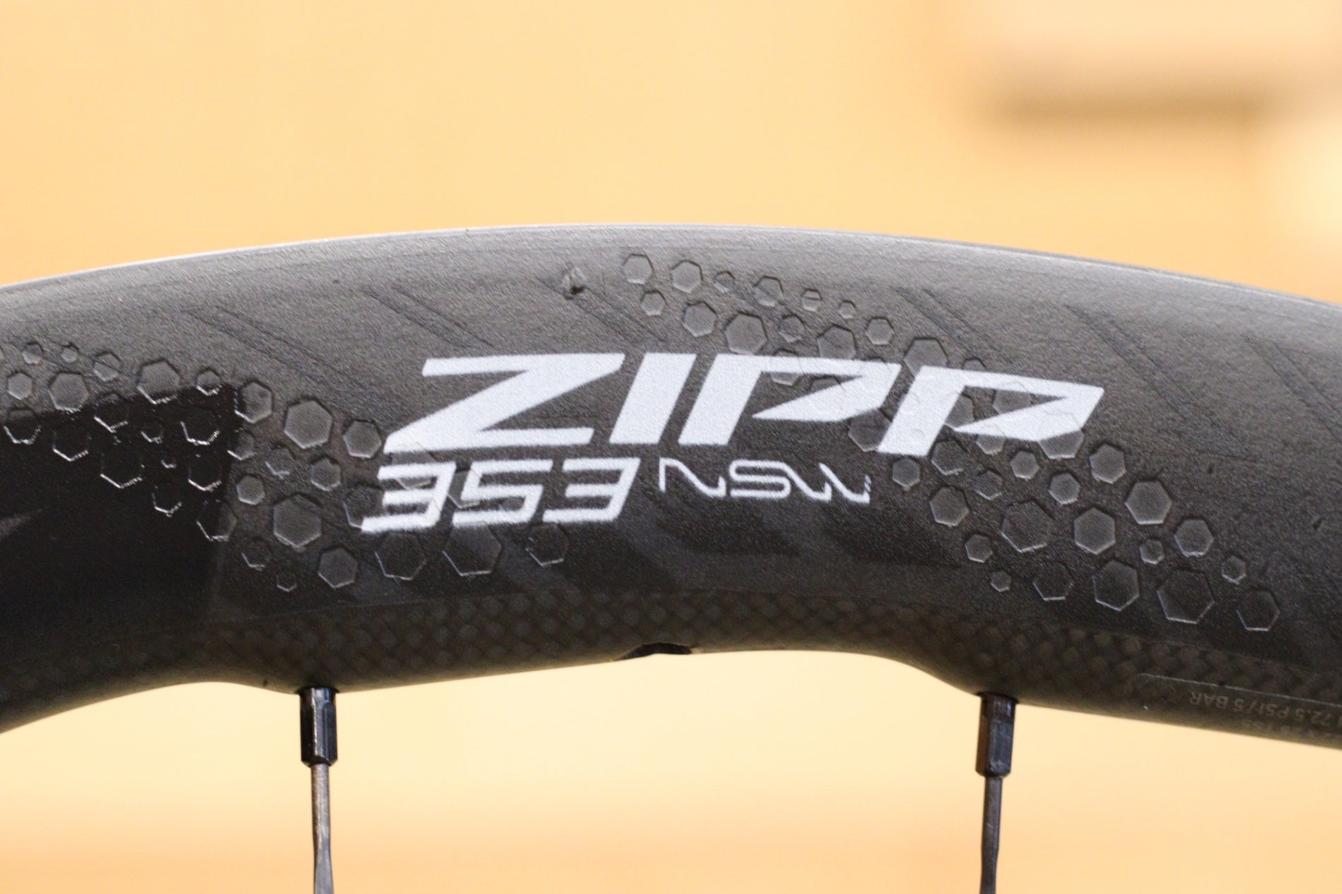 ジップ ZIPP 353 NSW TUBELESS DISC カーボン チューブレスレディ