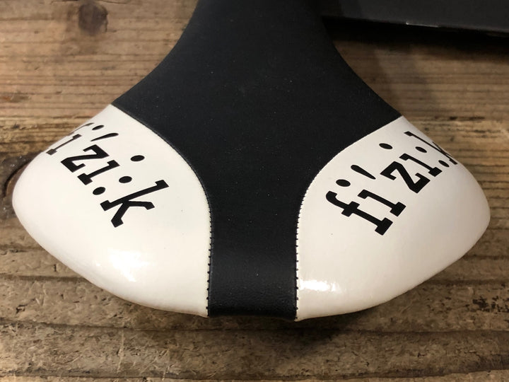 JW60 フィジーク Fizik アンタレス ANTARES サドル カーボンレール 黒白 140mm