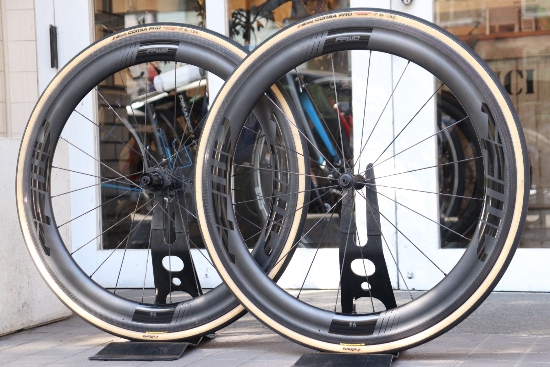 ファストフォワード FFWD F6R カーボン クリンチャー/チューブレス