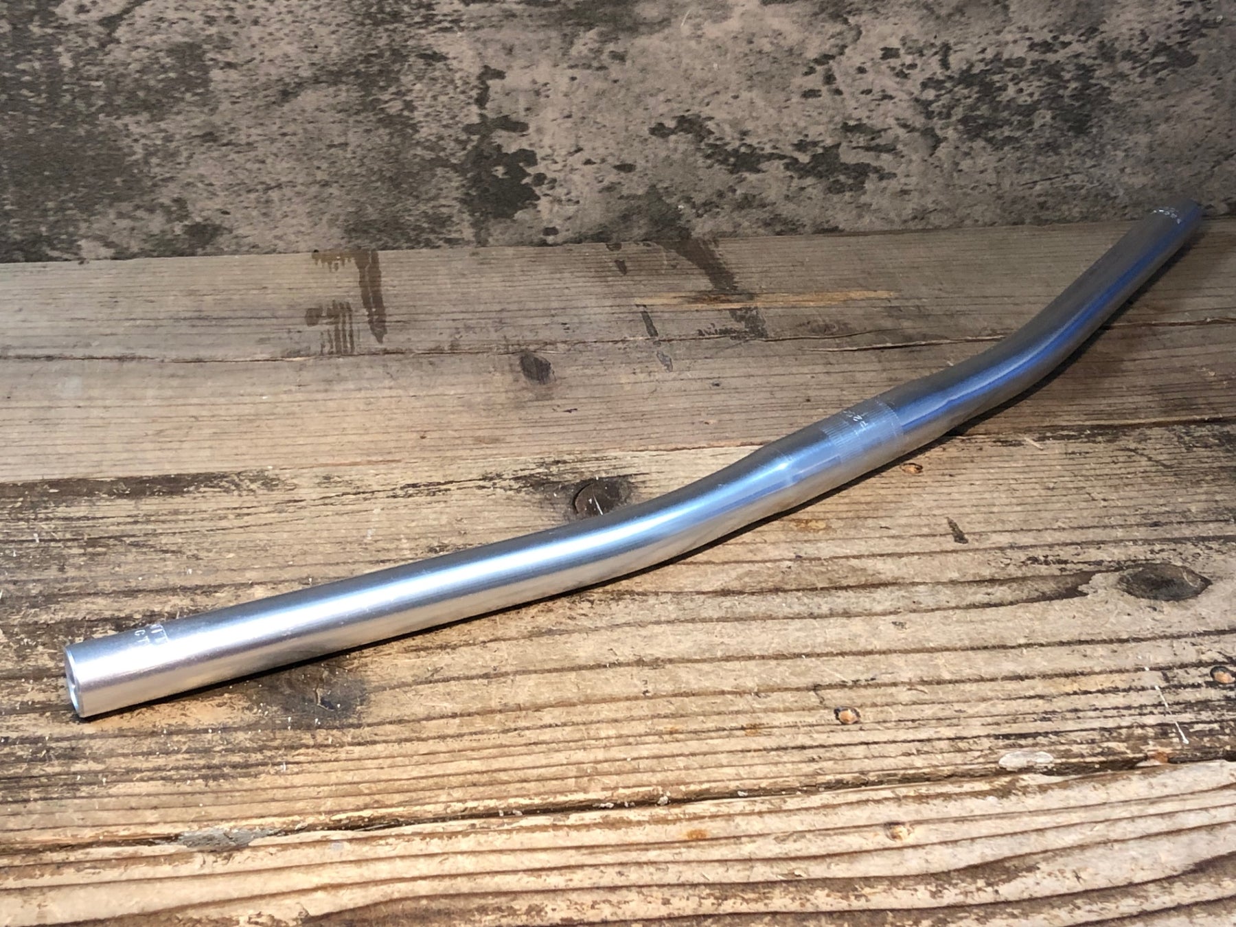 JP179 日東 NITTO B2525 フラットハンドルバー Φ25.4 – BICI AMORE