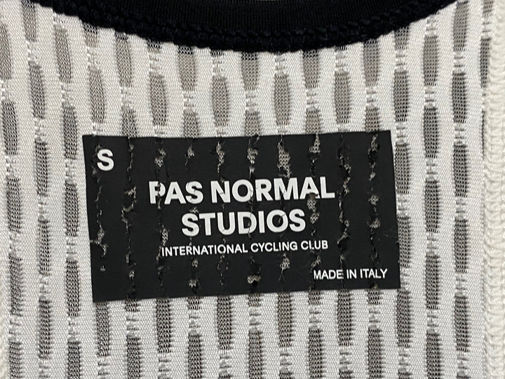 JT185 パスノーマルスタジオ PAS NORMAL STUDIO ビブショーツ 黒 S ※レター割れ