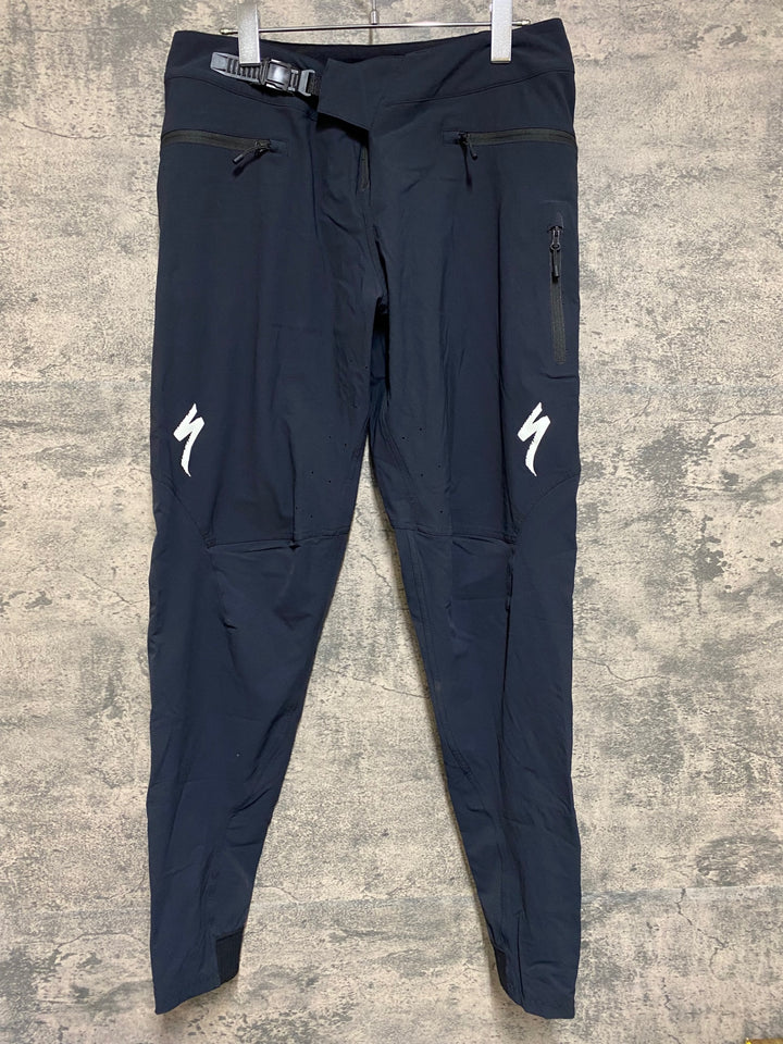 JP816 スペシャライズド SPECIALIZED トレイルパンツ 黒 32