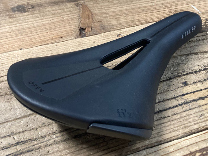 KK391 フィジーク fizik アリアンテ ALIANTE R3 OPEN サドル REGULAR kimuレール 黒