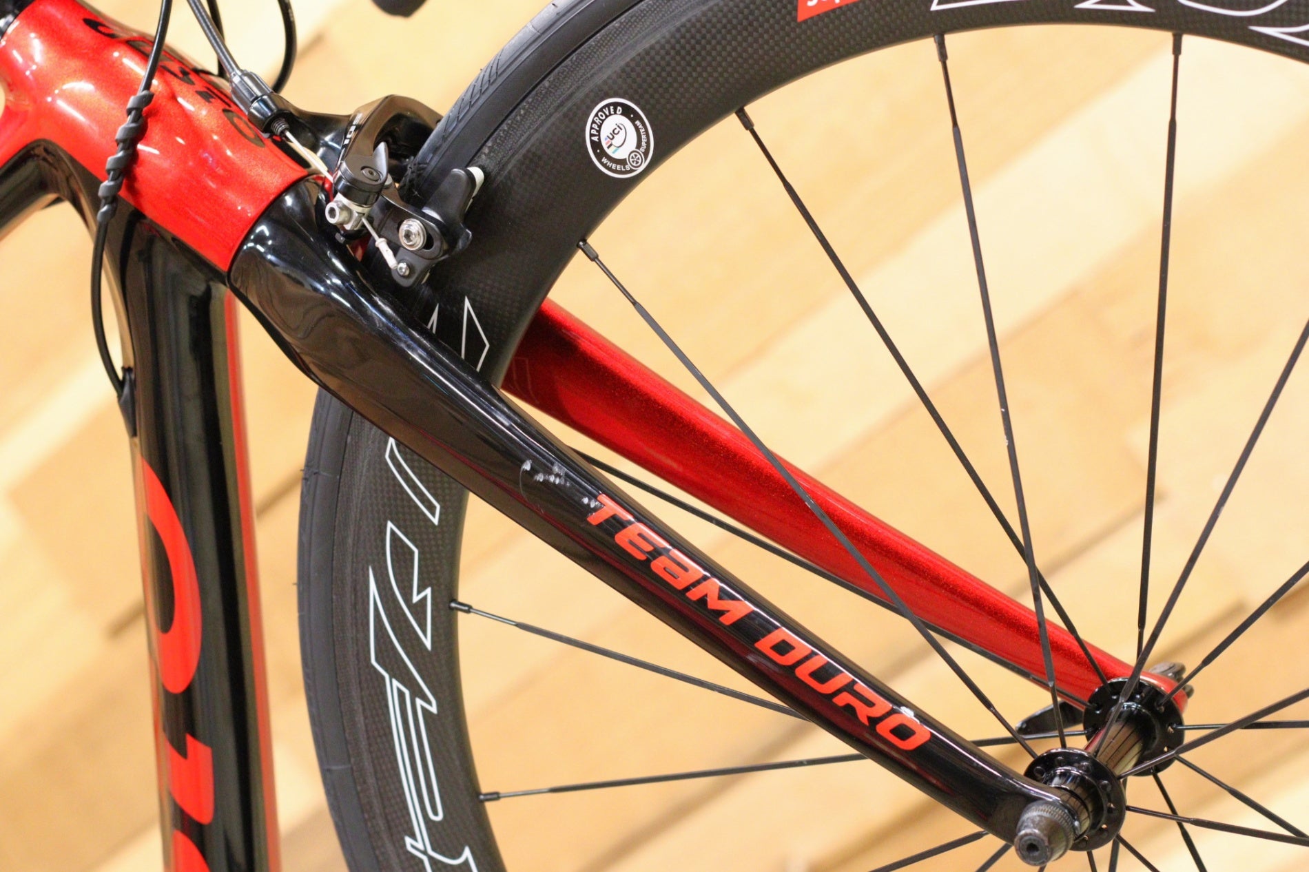 グスト GUSTO RCR TEAM DURO EVO 2020 Mサイズ シマノ 105 R7000 11S