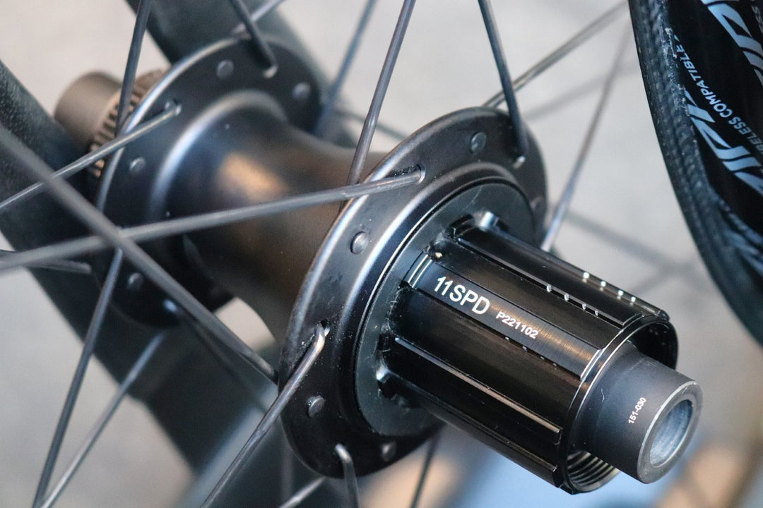 ジップ ZIPP 303 FIRECREST DISC FORCE EDITION カーボン チューブレスレディ ホイールセット シマノ 11/12S ワイドリム 【東京南麻布店】