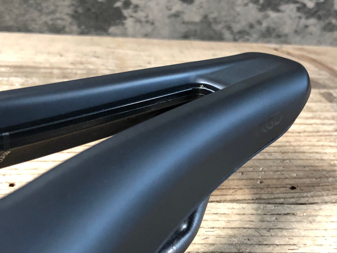 KB146 フィジーク fizik アルゴ テンポ ARGO TEMPO R3 サドル kiumレール 150mm