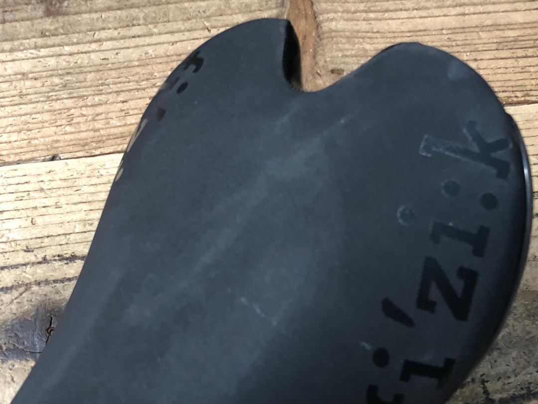 KO824 フィジーク fizik アリアンテ ALiANTE サドル 黒 kium レール