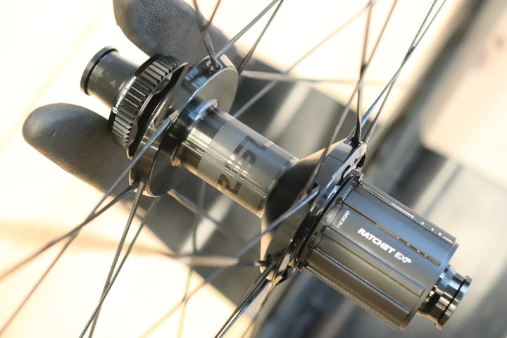 ボントレガー BONTRAGER アイオロス AEOLUS RSL51 カーボン チューブレスレディ ホイールセット シマノ11/12S 23C 【さいたま浦和店】