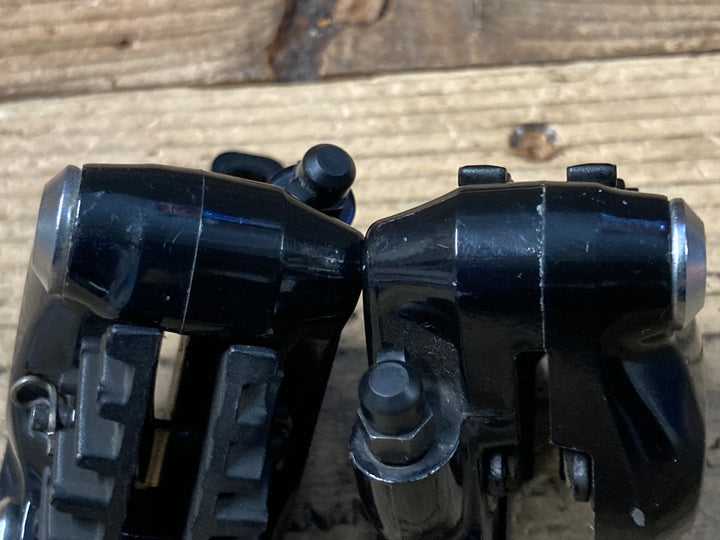 KJ597 シマノ SHIMANO 105 BR-R7070 ディスクブレーキ キャリパー 前後セット