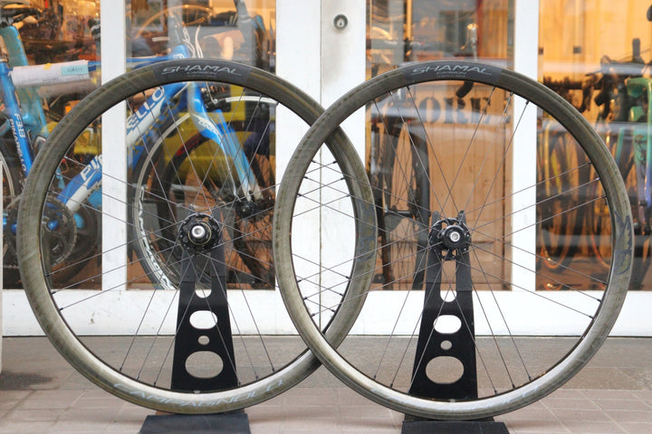 カンパニョーロ CAMPAGNOLO シャマル SHAMAL CARBON DB カーボン チューブレス ホイールセット シマノ 11/12S 【横浜店】