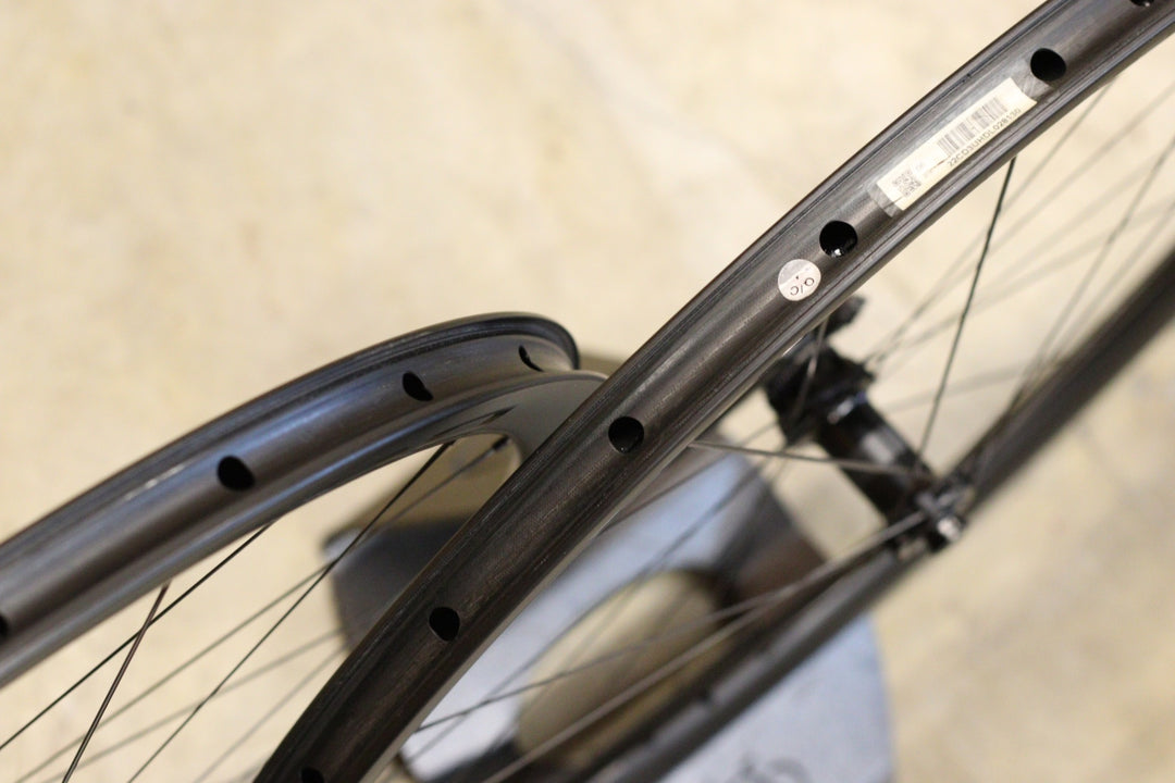 ボントレガー BONTRAGER アイオロス プロ AEOLUS PRO 37 DISC カーボン チューブレスレディ ホイールセット シマノ 12/11S 【立川店】