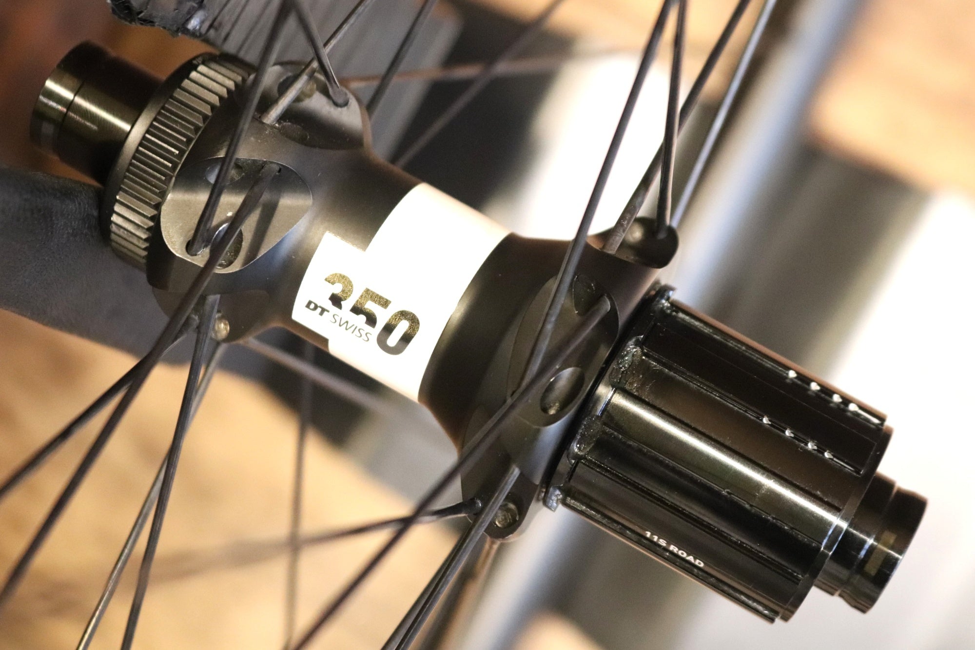 ロヴァール ROVAL テラ TERRA CL カーボン チューブレスレディ