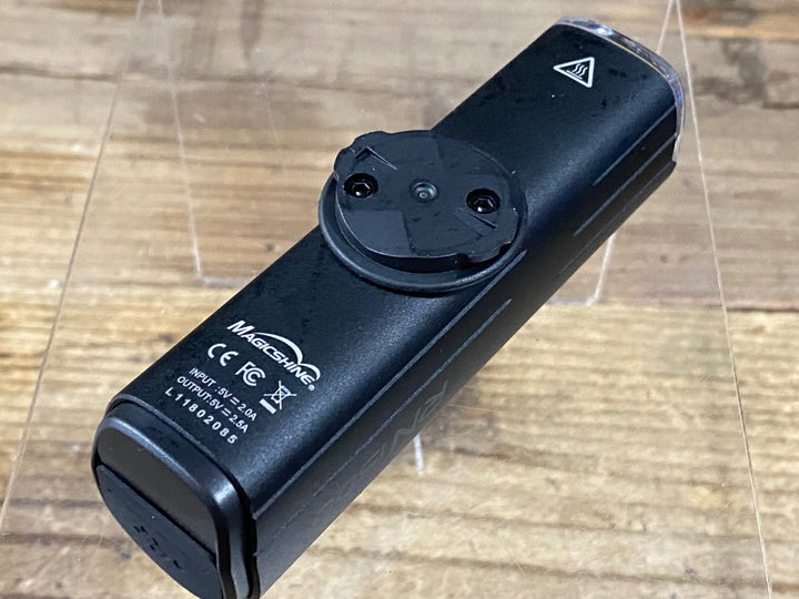JO733 オーライト OLIGHT RN1500 フロントライト 点灯確認済