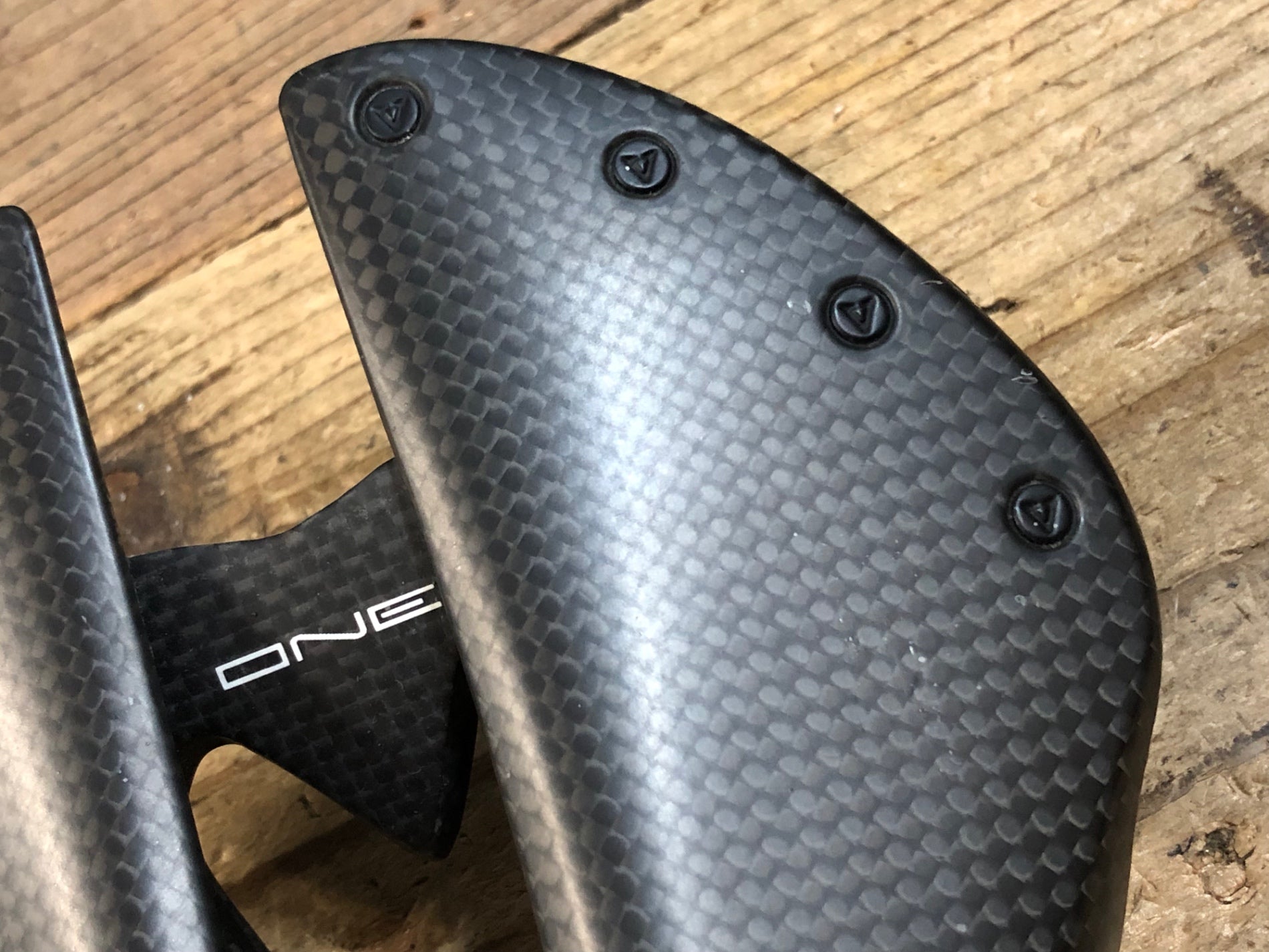 KI927 アスチュート ASTVTE ONE サドル カーボンレール 132mm – BICI
