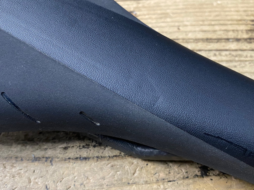 KN270 フィジーク fizik ARIONE R1 サドル 黒 regular BRAIDEDレール
