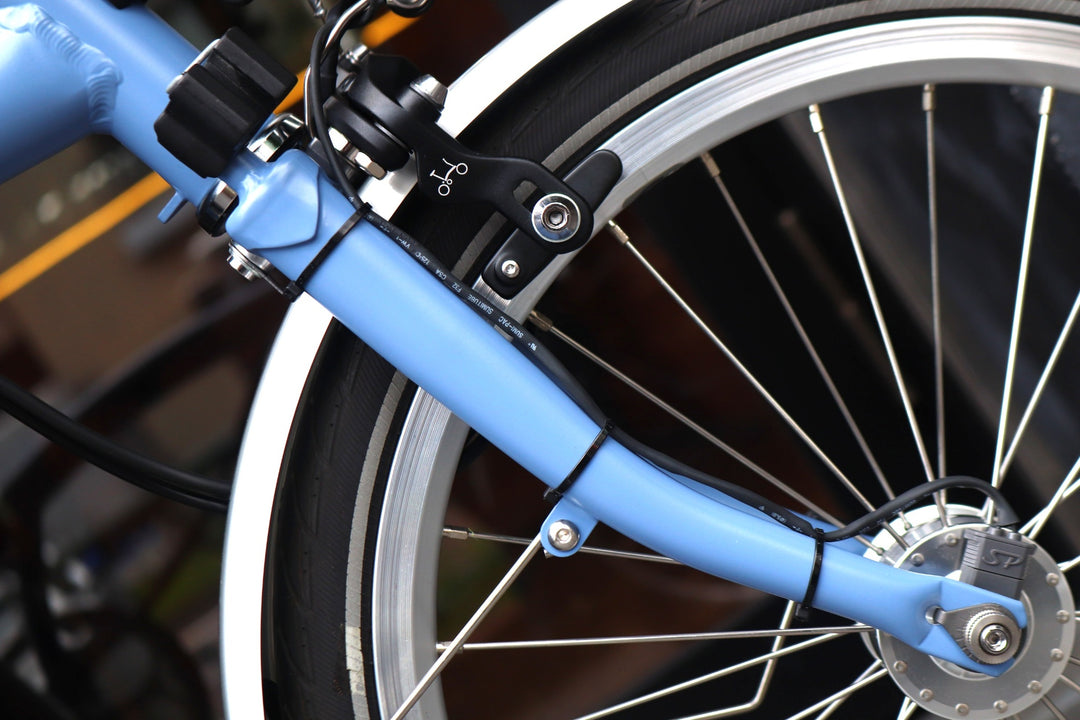 【ハブダイナモ組み！】 ブロンプトン BROMPTON M6R 2021モデル クラウドブルー 16インチ 折り畳み 小径車 【東京南麻布店】