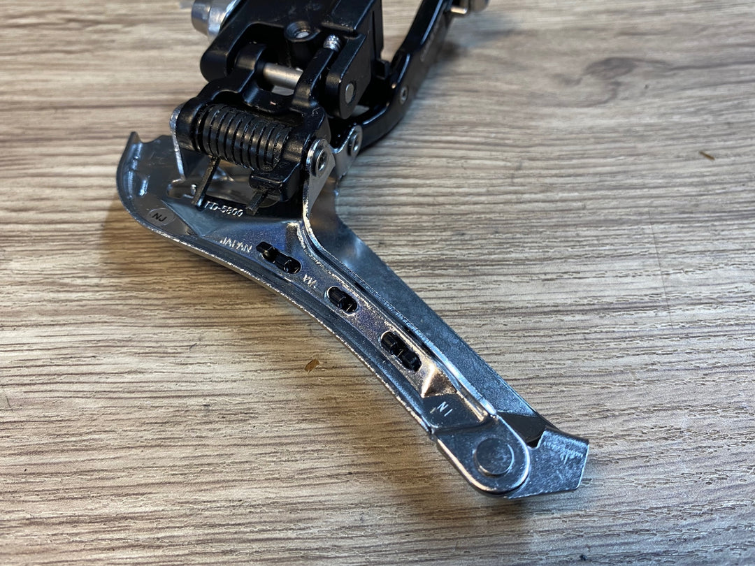 JA114 シマノ SHIMANO 105 FD-5800 直付 フロントディレイラー