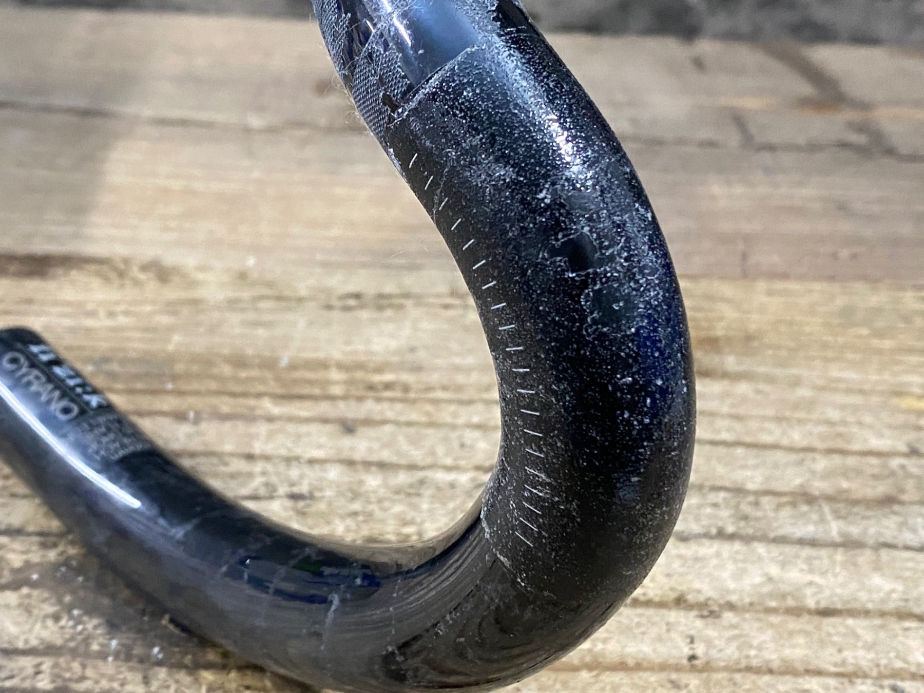 JV467 フィジーク fizik シラノ CYRANO R1 カーボン ドロップハンドル