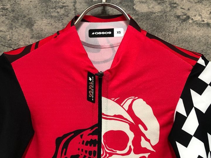 KL637 アソス ASSOS EQUIPE RS JERSEY S9 TARGA SPEED CLUB 2023 半袖 サイクルジャージ 赤 黒 XS