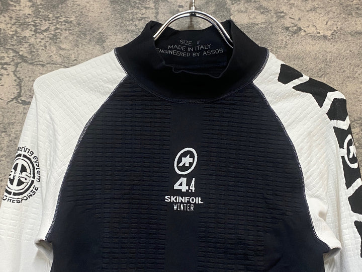 KP856 アソス ASSOS SKINFOIL WINTER 長袖 ベースレイヤー 白 黒 Ⅱ