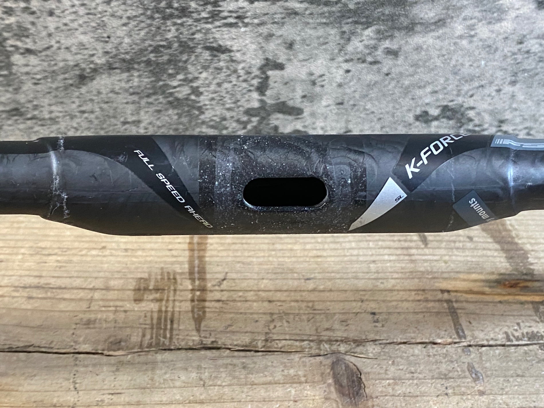 KA202 FSA K-FORCE カーボンハンドル Φ31.8 400mm ※レバー固定部凹み
