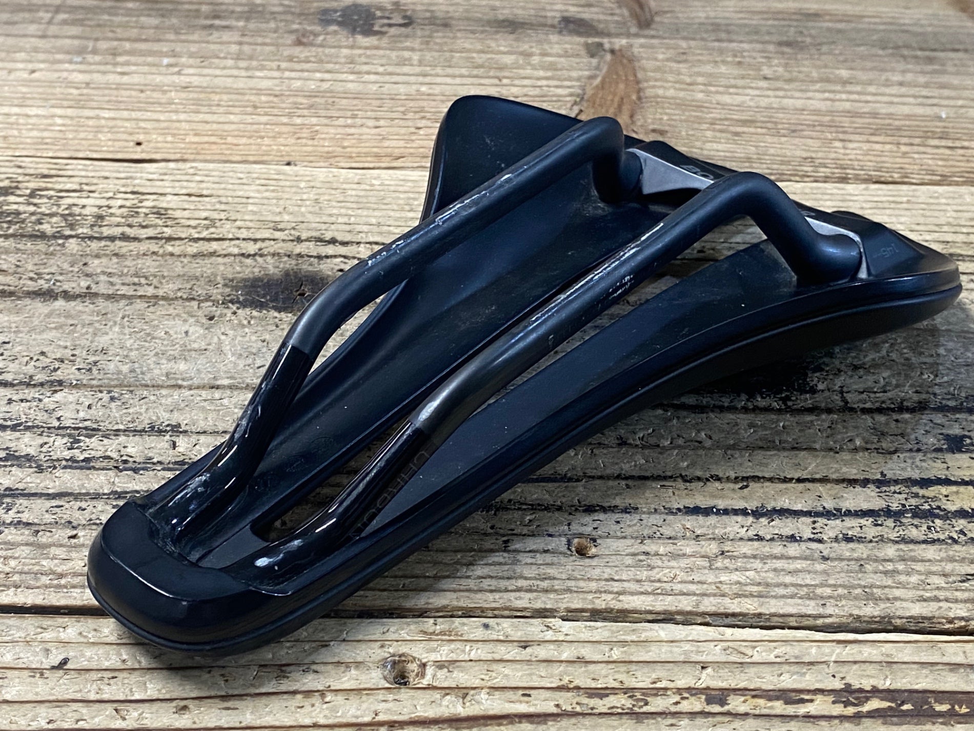 KD672 BONTRAGER AEOLUS PRO サドル 145mm幅 カーボンレール – BICI