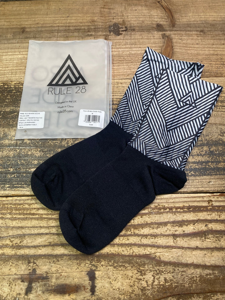 JK622 Rule28 エアロソックス AERO SOCKS 黒白 M ※未使用