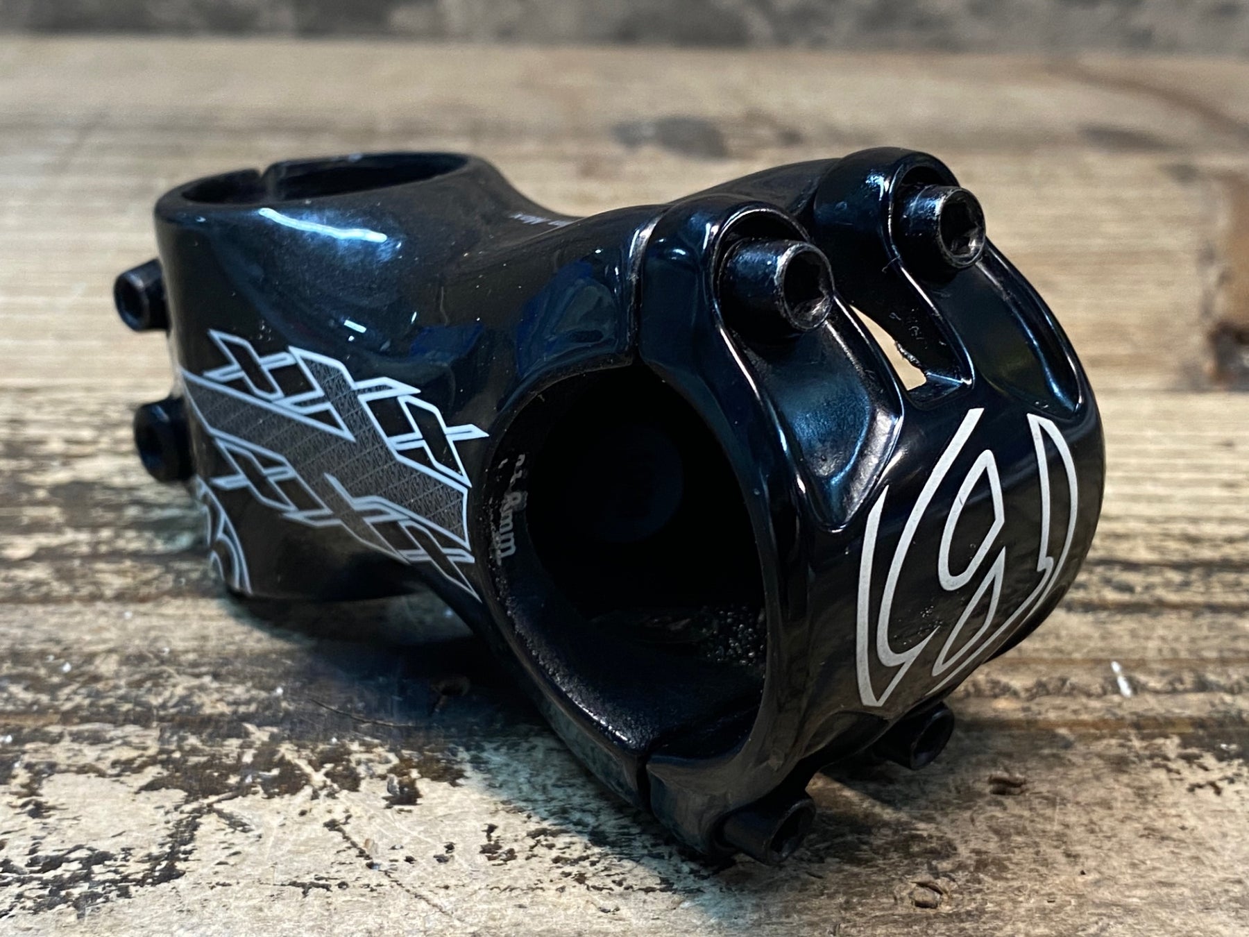 Bontrager XXX カーボンステム ｱｲﾃﾑ】ﾎﾞﾝﾄﾚｶﾞｰより待望のｶｰﾎﾞﾝｽﾃﾑ発売！ |