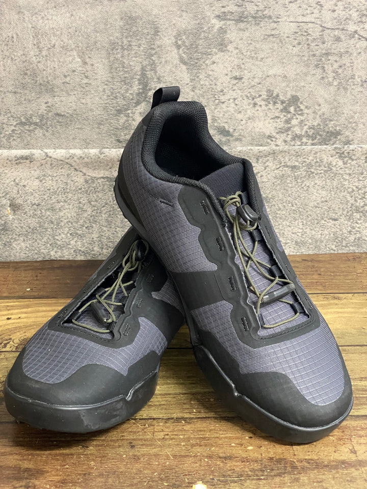 KM248 ジロ GIRO TRACKER FASTLACE フラットシューズ グレー EU42