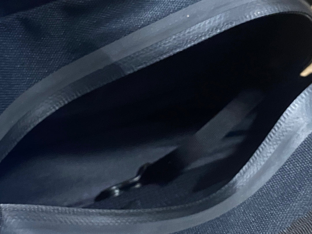 KL096 フィドロック FIDLOCK TWIST ESSENTIAL BAG + BIKE BASE フレームバッグ