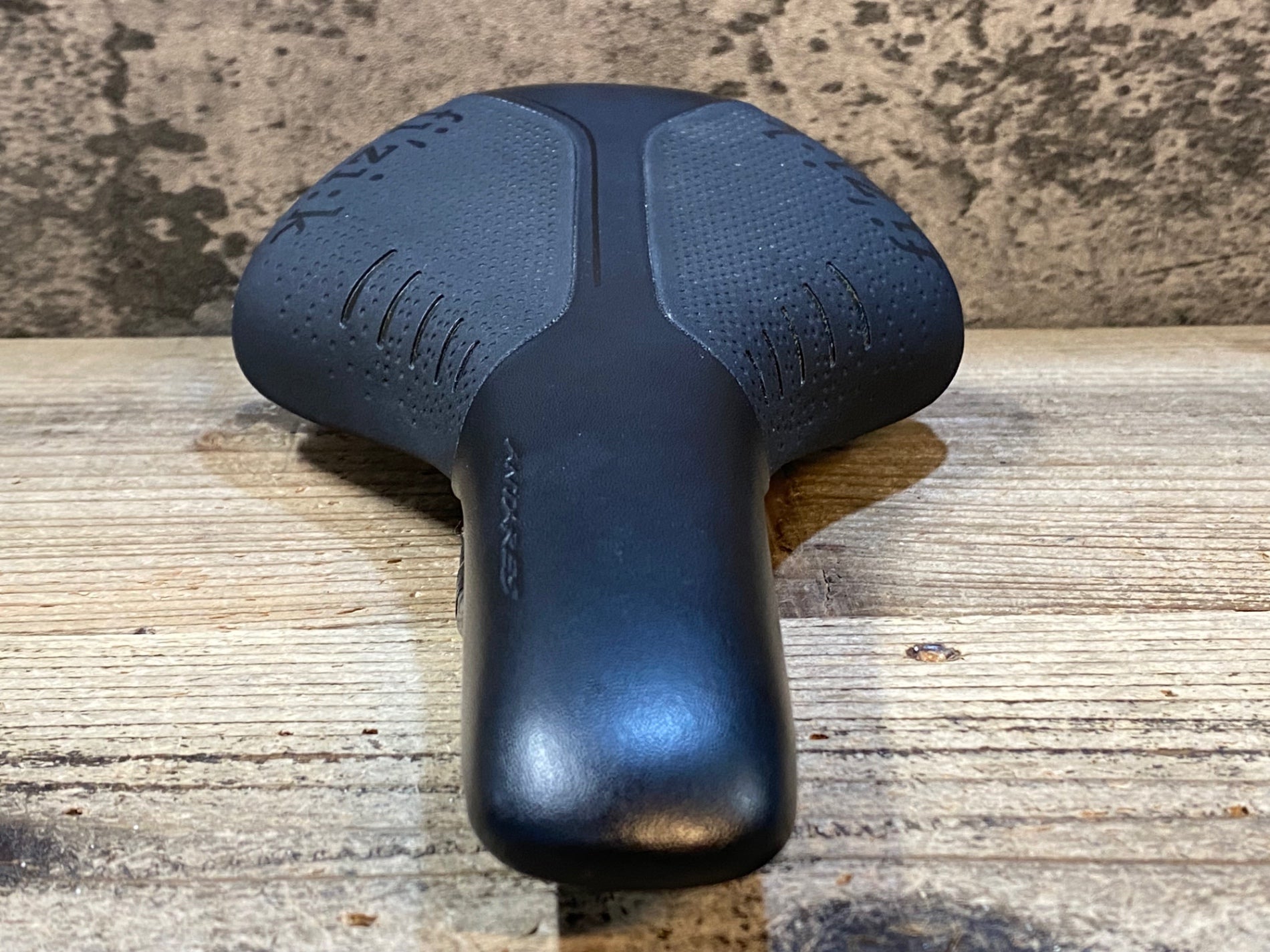 JX715 フィジーク fizik ANTARES R1 サドル カーボンレール 150mm