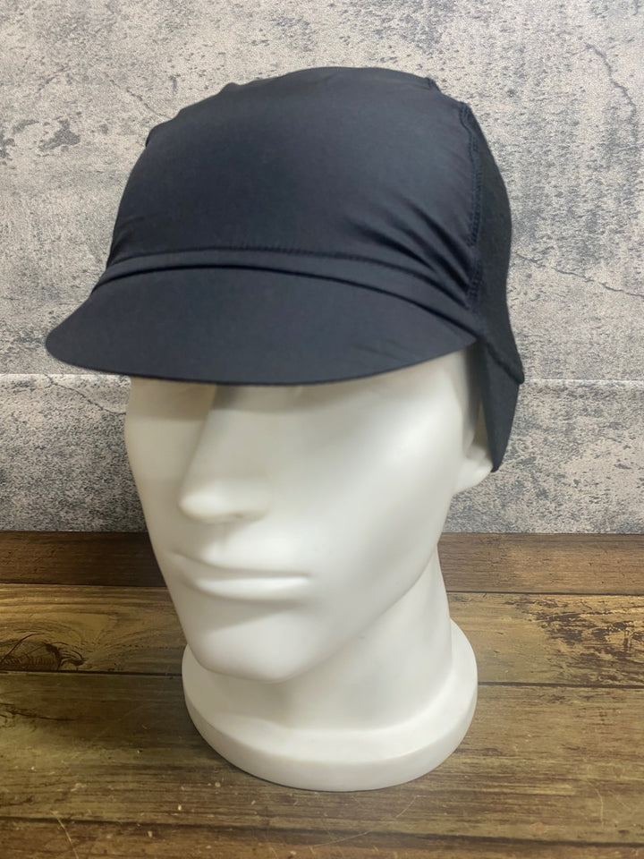 JY134 ラファ Rapha PEAKED MERINO HAT サイクルキャップ 黒 ワンサイズ