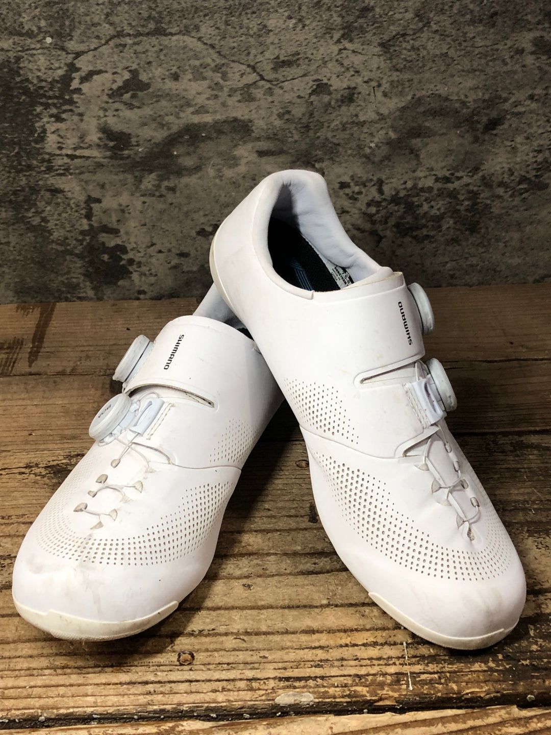 JP134 シマノ SHIMANO RC7 SHRC702M WIDE ビンディングシューズ 3穴 BOA 白 黒 EU41