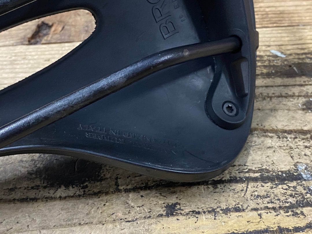 KH704 ブルックス BROOKS CAMBIUM C17 CARVED サドル 黒