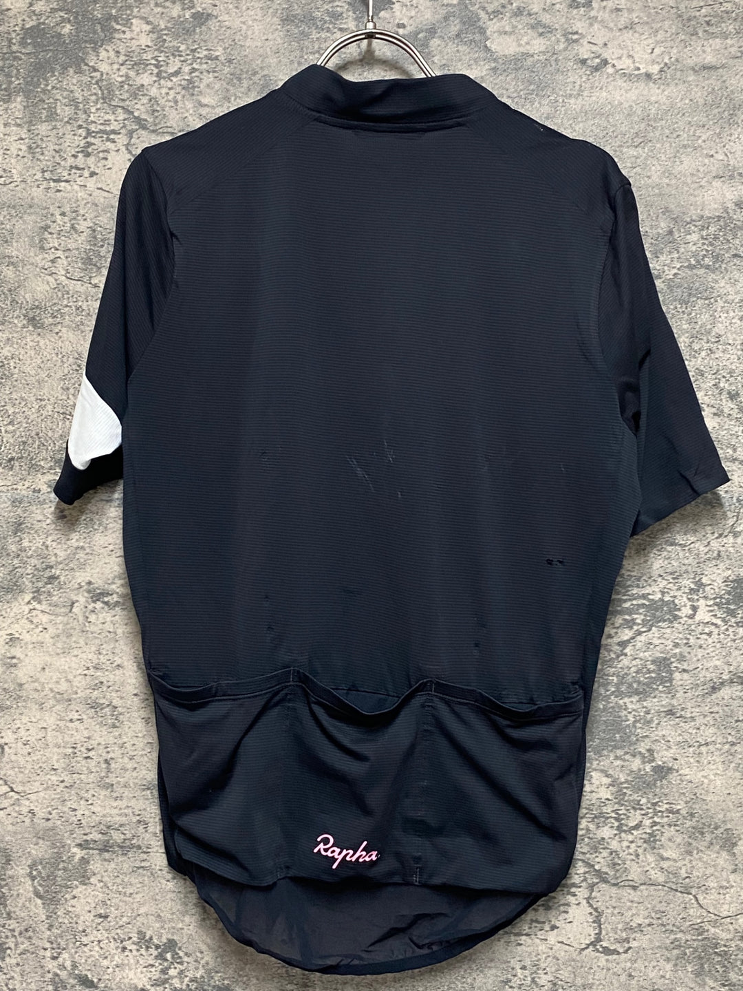 KF216 ラファ Rapha CLASSIC FLYWEIGHT JERSEY 半袖 サイクルジャージ 黒 M ※穴空きのためジャンク