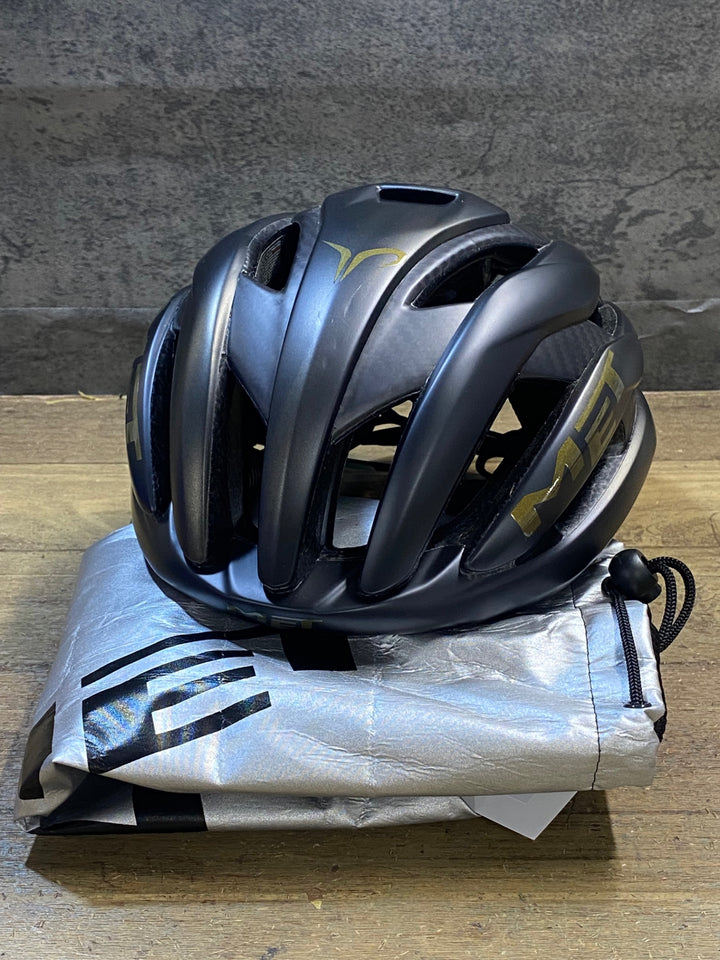 KL382 メット MET M146 TRENTA 3K CARBON ヘルメット 黒 M 56-58cm POGACAR 2024/9製造
