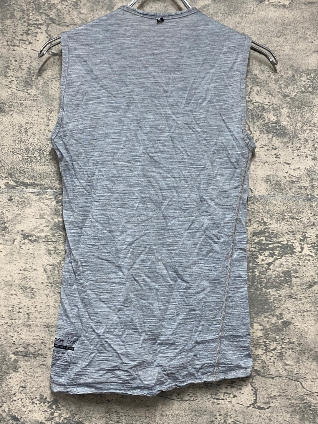 JW763 イザドア Isadore Merino Wool Baselayer ノースリーブ ベースレイヤー グレー XS