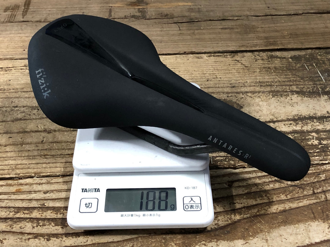 JT074 フィジーク fizik ANTARES R1 OPEN サドル 黒 カーボンレール REGULAR