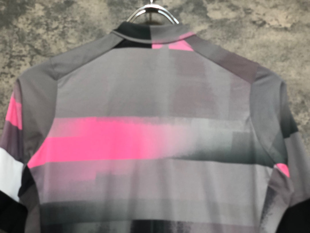 KM231 ラファ Rapha SUPER LIGHTWEIGHT JERSEY 半袖 サイクルジャージ 黒ピンク S ほつれ