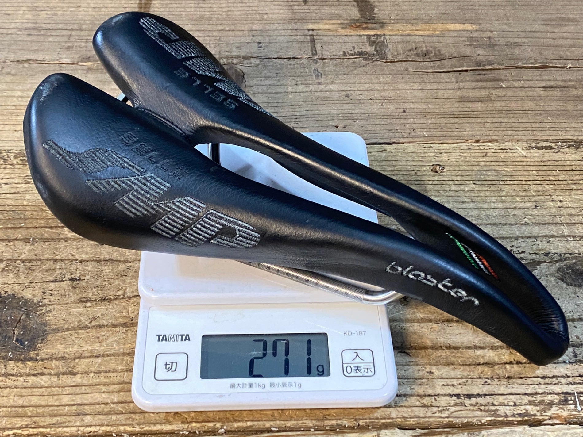 KA319 SELLE SMP blaster サドル 黒 130mm aisi304レール ※座面擦れ