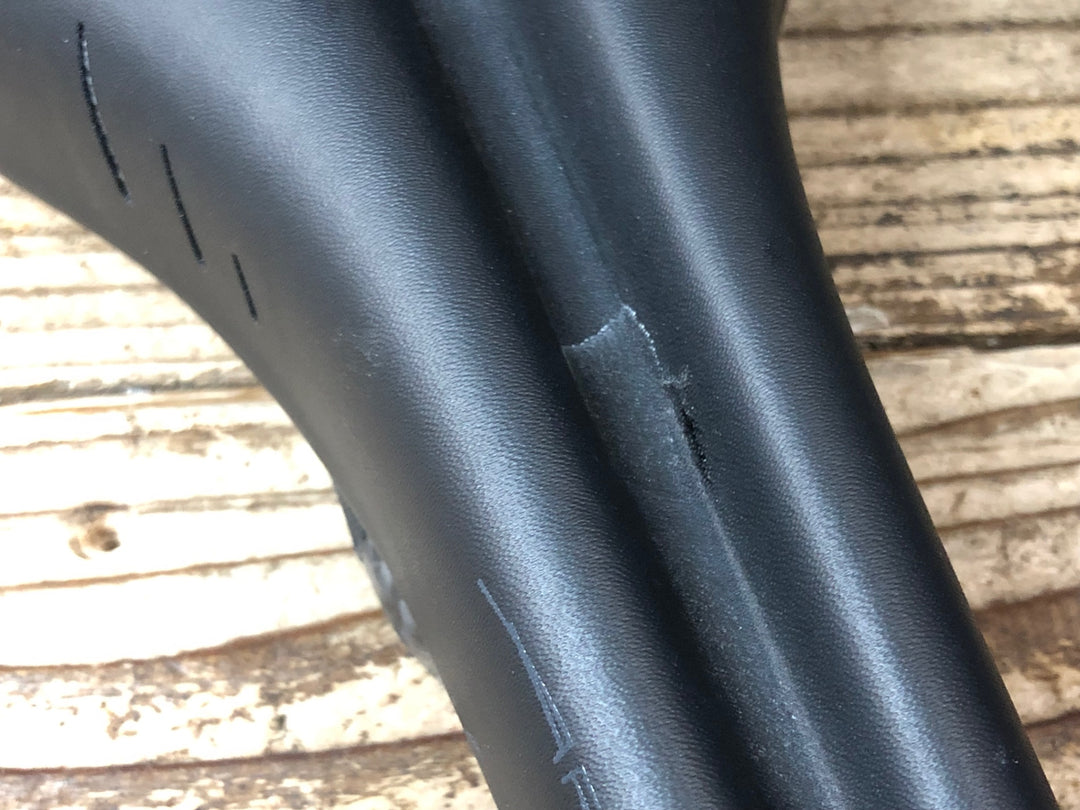 JW590 フィジーク fizik アリオネ ARIONE VSX サドル 黒 128mm BRAIDED カーボンレール