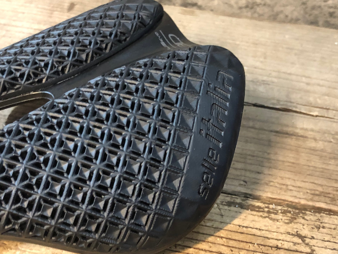 JW580 セライタリア selle italia ノヴァス NOVUS BOOST EVO 3D サドル カーボンレール 黒 145mm L3