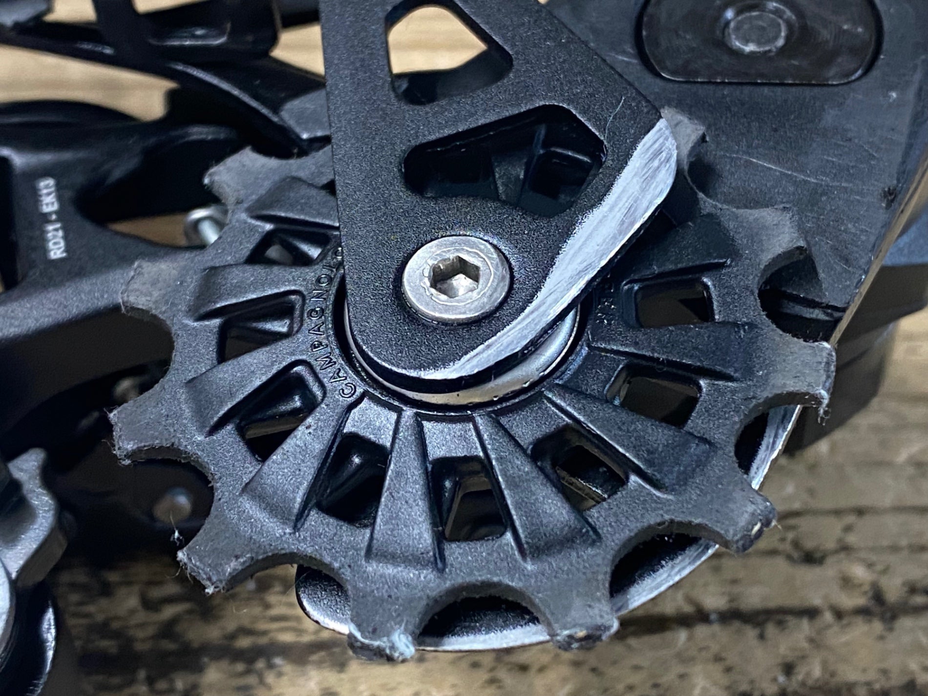 JZ953 カンパニョーロ CAMPAGNOLO エカル EKAR リアディレイラー 13S
